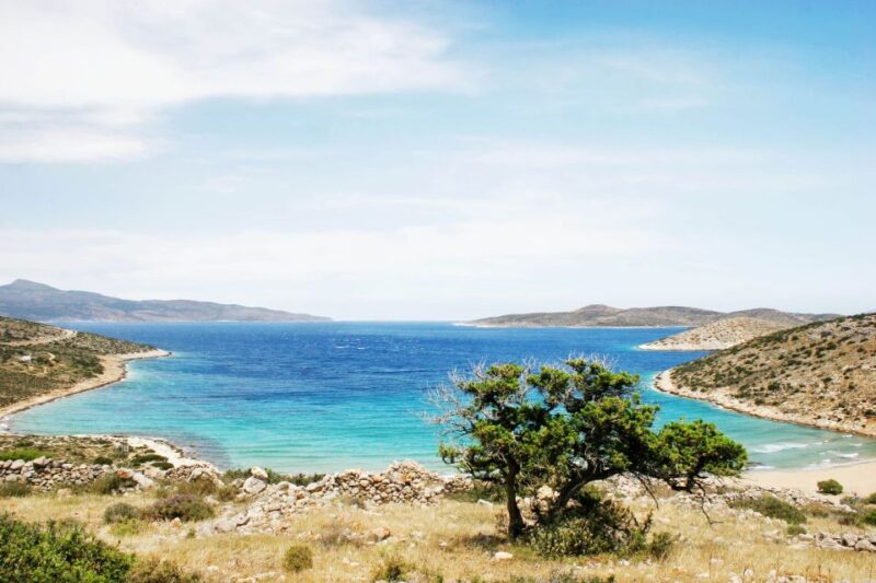 From Naxos: Schinoussa and Iraklia Sailing Cruise With BBQ - Karvounolakos Beach
