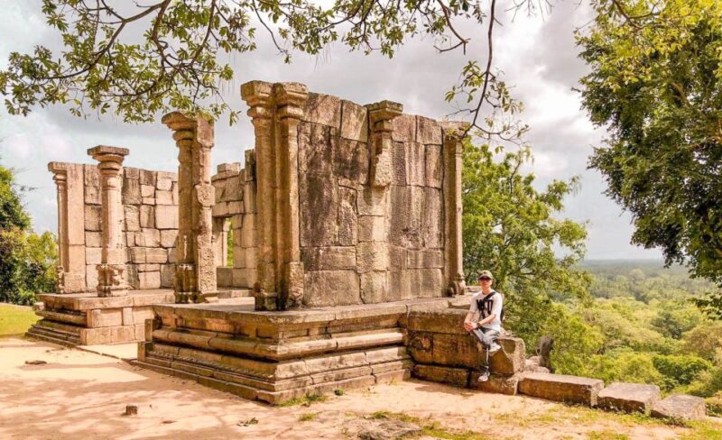 From Negombo: Dambadeniya, Yapahuwa, and Panduwasnuwara Tour - Itinerary Highlights