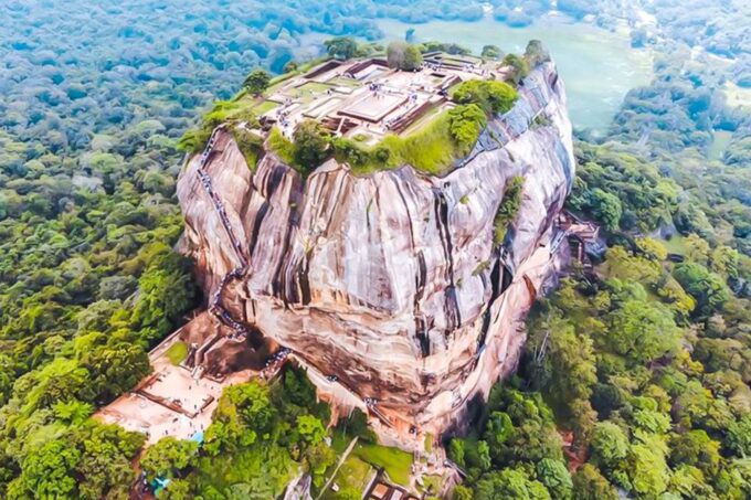 From Negombo: King Ravana & Temples 5-Day Private Tour - Transport and Guide
