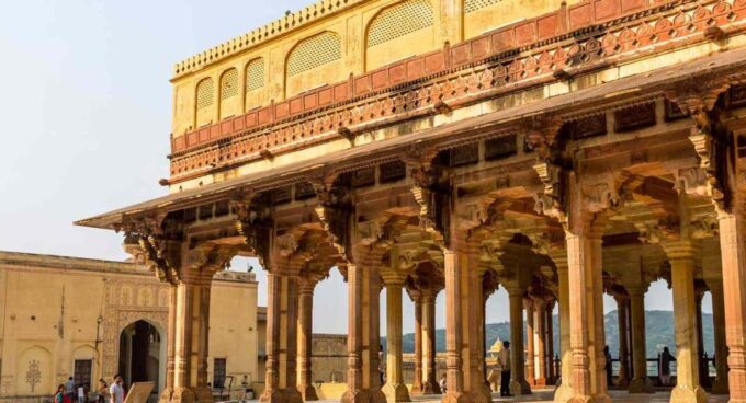 From New Delhi: Jaipur Guided City Tour With Hotel Pickup - Architectural Styles and Influences
