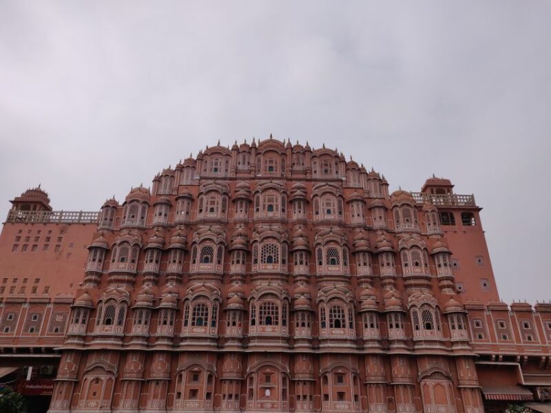 From New Delhi: One Day Jaipur City Tour By Superfast Train - Key Points