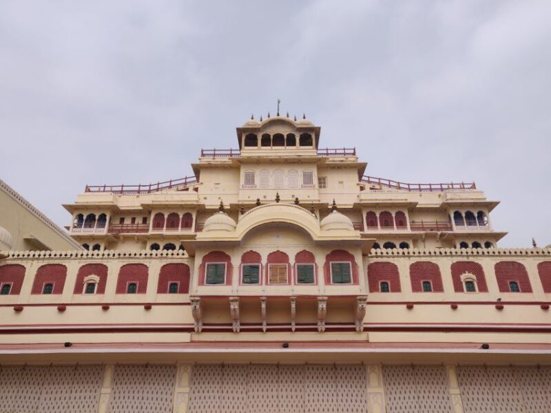 From New Delhi: One Day Jaipur City Tour By Superfast Train - Adventure of Indian Train Travel