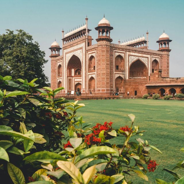 From New Delhi: Taj Mahal Tour By Indias Fastest Train - Agra Sightseeing Experiences