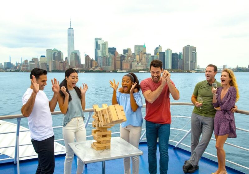 From New Jersey: City Cruise to New York With Buffet - Menu Highlights