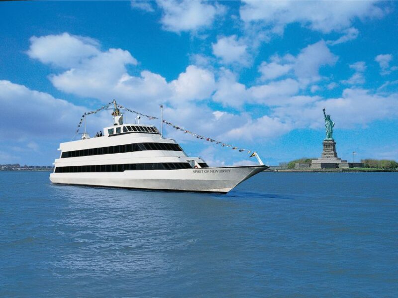 From New Jersey: New York City Buffet Lunch or Dinner Cruise - Onboard Dining Experience