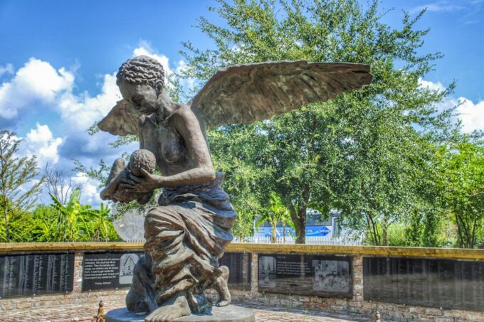 From New Orleans: Whitney Plantation Ticket & Transportation - Accessibility and Mobility