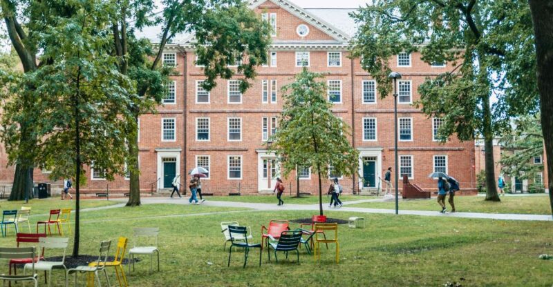 From New York City: Boston and the Freedom Trail Day Trip - Language and Guides