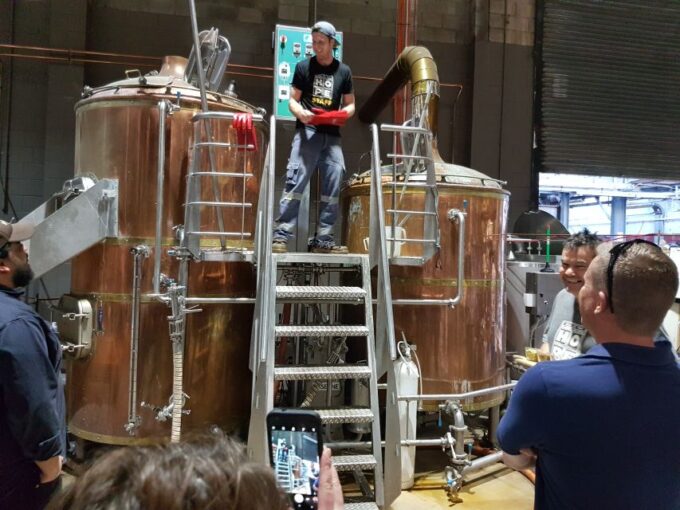 From Newcastle: Hunter Valley Beer & Wine Group Tour - Craft Breweries and Award-Winning Wineries