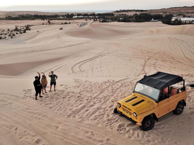 From Nha Trang: Day Trip to the Desert (Phan Rang) - Language and Guide Options