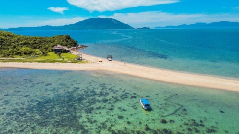 From Nha Trang: Guided Diep Son Island Day Trip With Lunch - Local Cuisine and Lunch Highlights