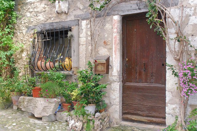From Nice: Cannes, Antibes & Saint-Paul-de-Vence Tour - Discovering Saint-Paul-de-Vence