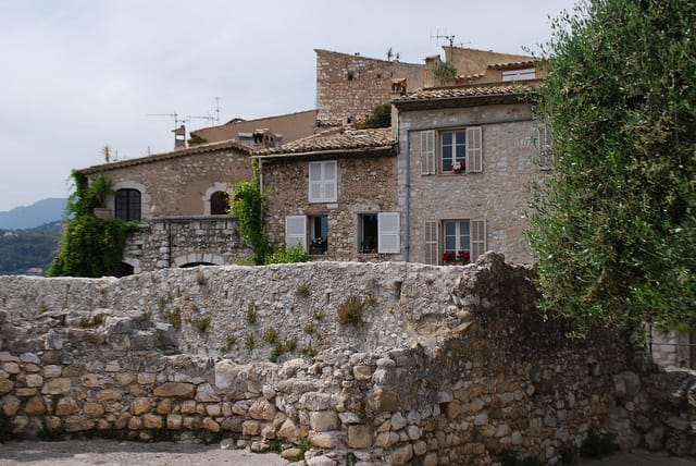 From Nice: Cannes, Antibes & Saint-Paul-de-Vence Tour - What to Bring and Special Requests
