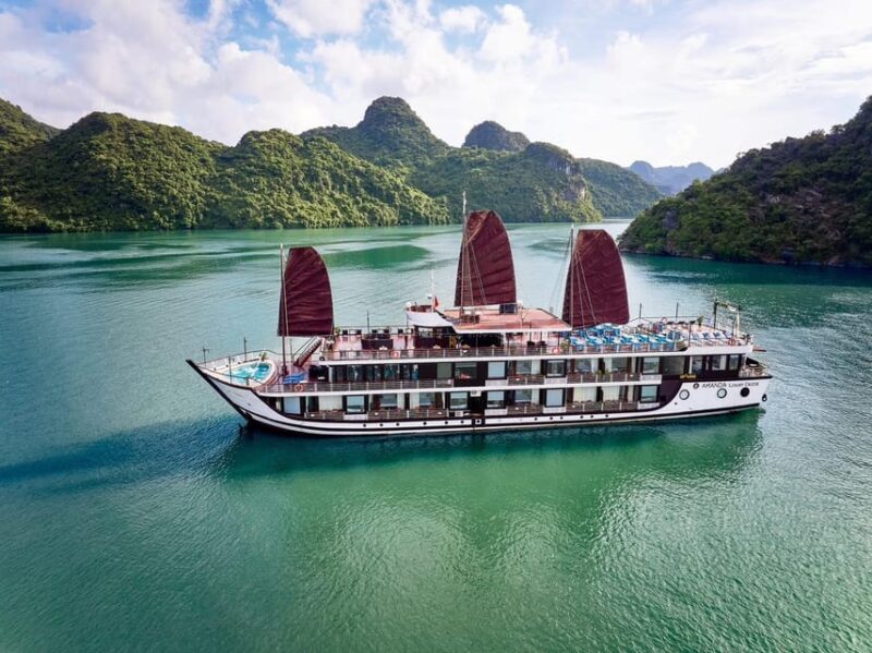From Ninh Binh : 2-3 Days Lan Ha Bay- Balcony, Jacuzzy Cabin - Included Amenities