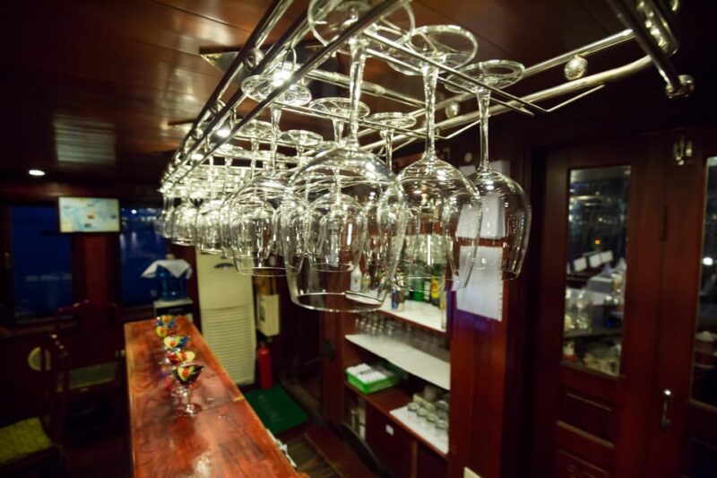 From Ninh Binh: 2-Day Bai Tu Long Bay on Dragon Pearl Cruise - Onboard Amenities