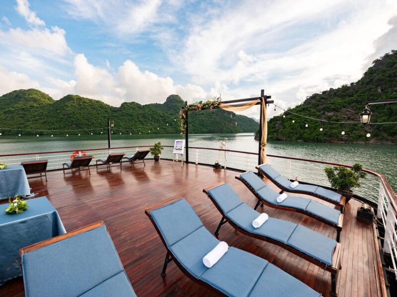 From Ninh Binh : 2 Days Amanda Luxury Cruise Lan Ha Bay - Day 2: Lan Ha Bay to Hanoi