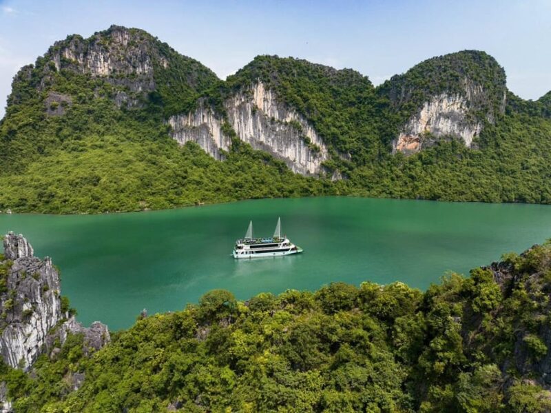 From Ninh Binh : 2 Days Lan Ha Bay, Cat Ba Island Overnight - Key Points