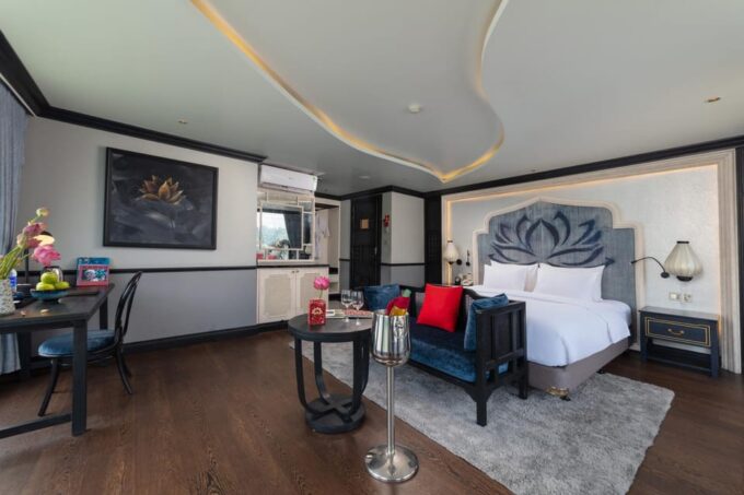 From Ninh Binh : 2-Days Lotus Luxury Cruise Lan Ha Bay - Recommended Essentials