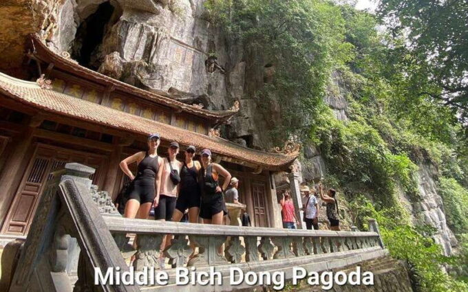 From Ninh Binh: Hoa Lu-Bai Dinh- Trang An- Mua Cave-Bich Dong - Hiking Mua Cave for Panoramic Views
