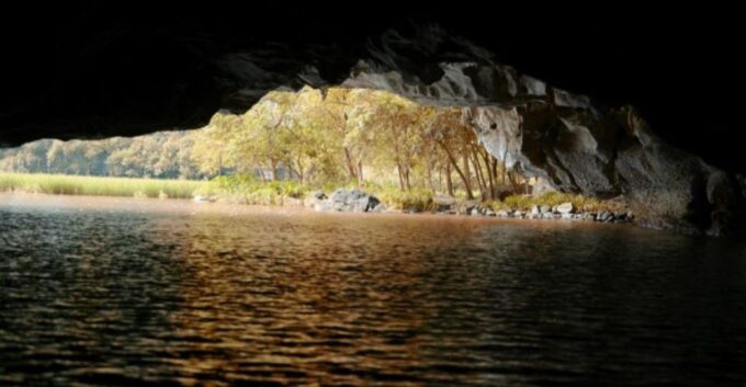 From Ninh Binh: Hoa Lu, Trang An, & Mua Cave Full Day - Included in the Tour