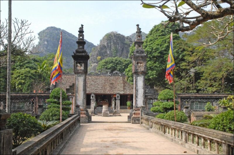 From Ninh Binh: Hoa Lu, Trang An, Mua Cave, Full Day Tour - Hoa Lu Ancient Capital