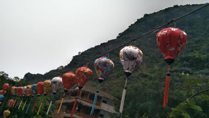 FROM NINH BINH: HOA LU-TRANG AN & MUA CAVE FULLDAY - Panoramic Views and Hiking