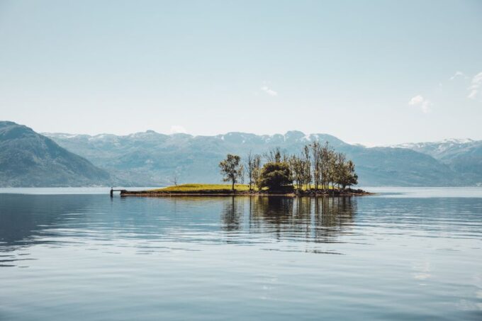 From Norheimsund: Hardangerfjord & Fyksesund RIB Fjord Tour - Guided Tour