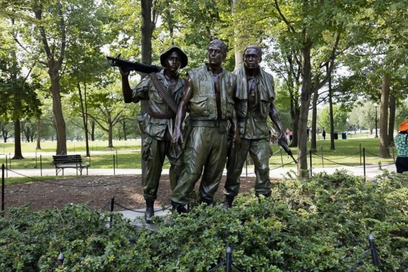 From NYC: 2-Day Tour of Philadelphia, D.C. & Amish Country - Key Points
