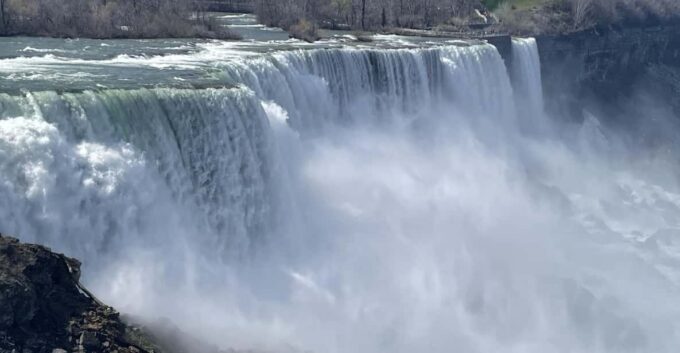 From NYC: Guided Niagara Falls Full-Day Trip - Meal Stops and Breaks