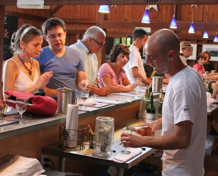 From Nyc: Long Island Winery Tours With Lunch - Participant Requirements
