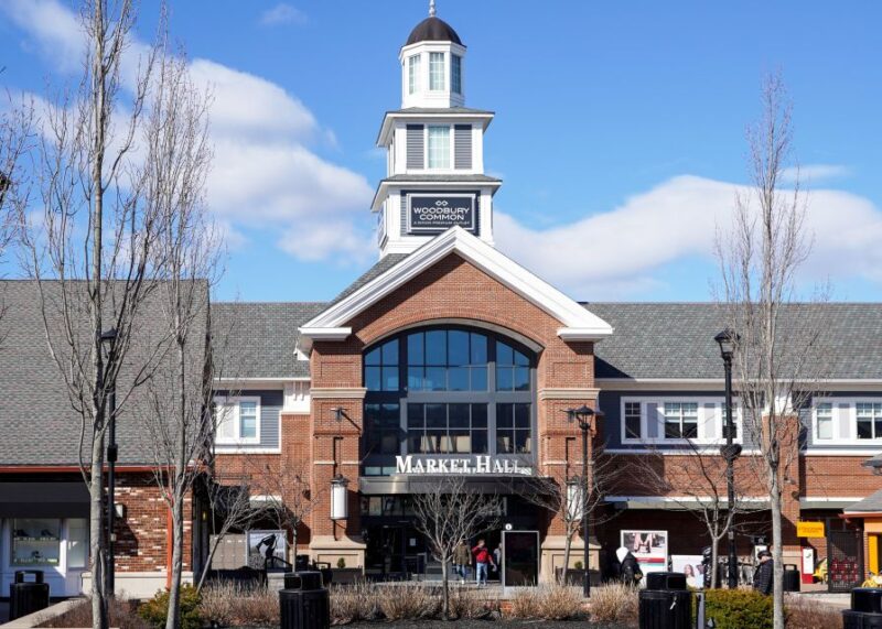 From NYC: Woodbury Common Premium Outlets Shopping Tour - Key Points