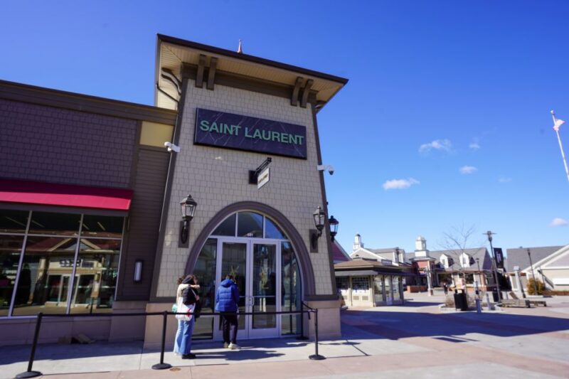 From NYC: Woodbury Common Premium Outlets Shopping Tour - Shopping Experience