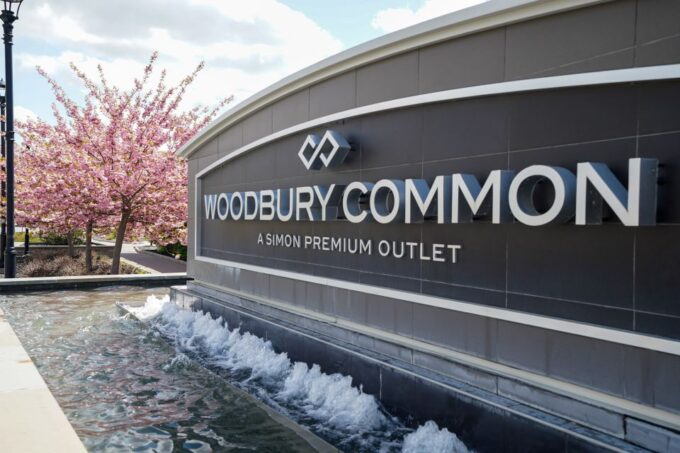 From NYC: Woodbury Common Premium Outlets Shopping Tour - Discount Opportunities