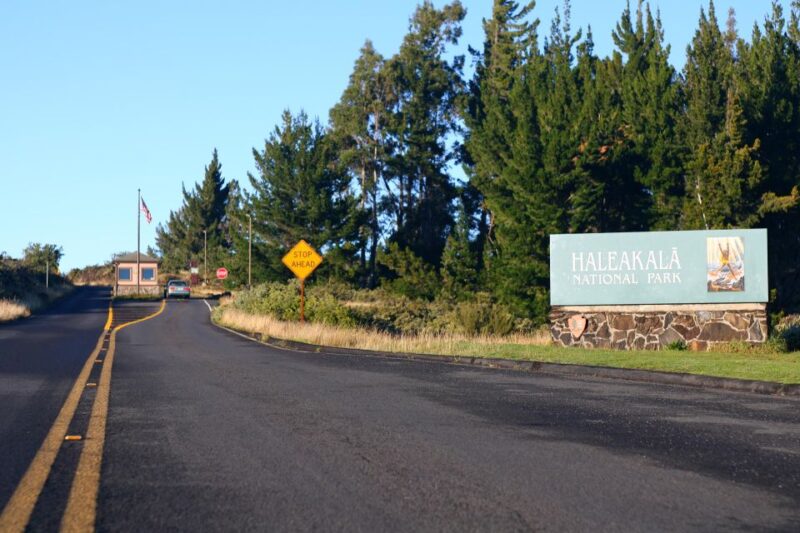 From Oahu: Maui Haleakala and Iao Valley Tour - Key Points
