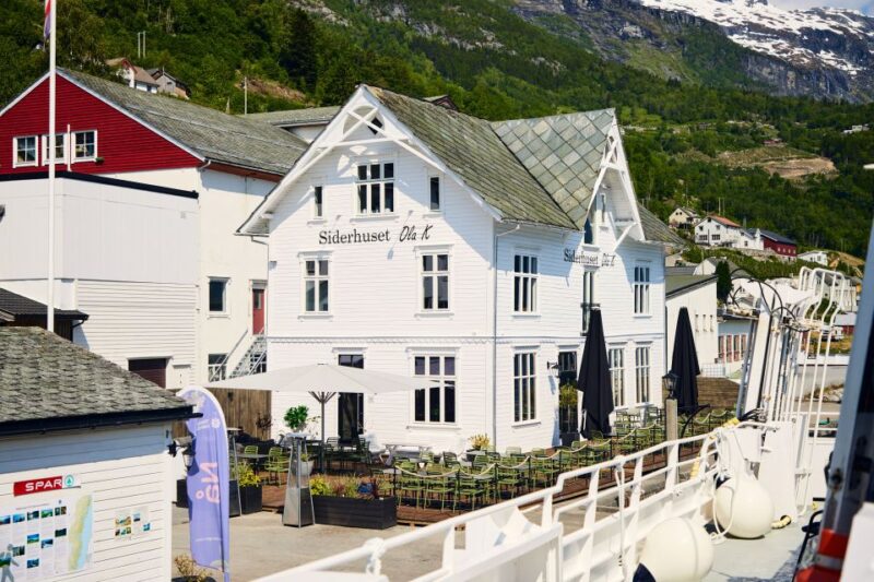 From Odda: Hardangerfjord Cruise With a Visit in Naa - Recommended Attire and Accessories