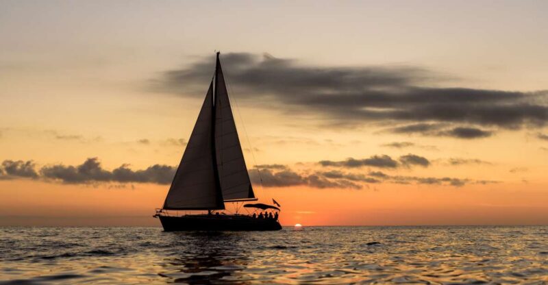 From Oia: Private Sailing Day Trip to Therasia & Lunch - Duration and Timing