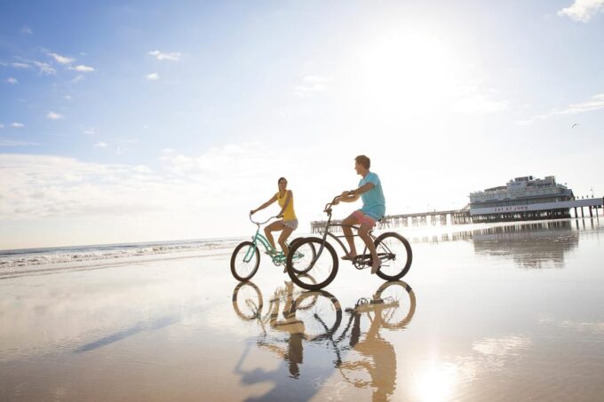 From Orlando: Daytona Beach Day Trip With Hotel Pick up - Discovering Daytona Beachs Rich History