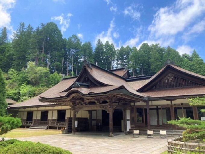 From Osaka: Mount Yoshino and Mount Koya 2-Day Tour - Accommodation
