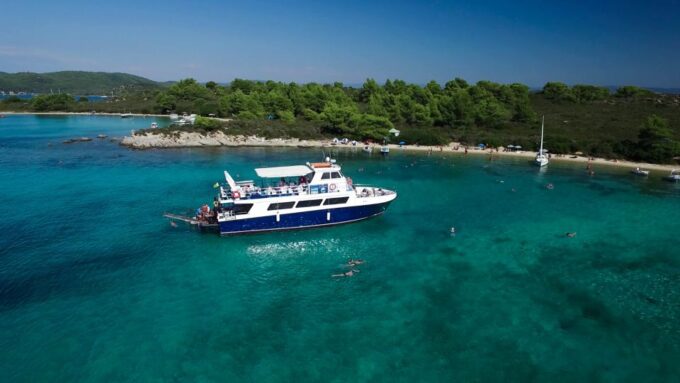 From Ouranoupolis: Two Islands Cruise With Lunch on Board - Onboard Dining and Refreshments