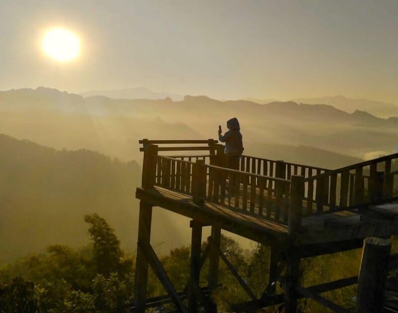 From Pai: Sunrise Private Tour Jabo Viewpoint & Nam Lod Cave - Highlights of the Experience