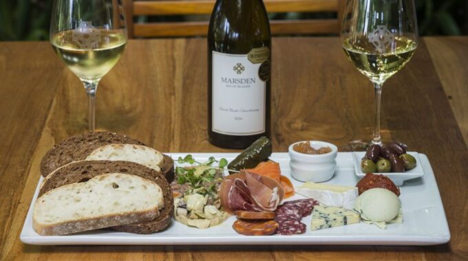 From Paihia or Kerikeri: Bay of Islands Wine Tour - Included in Tour