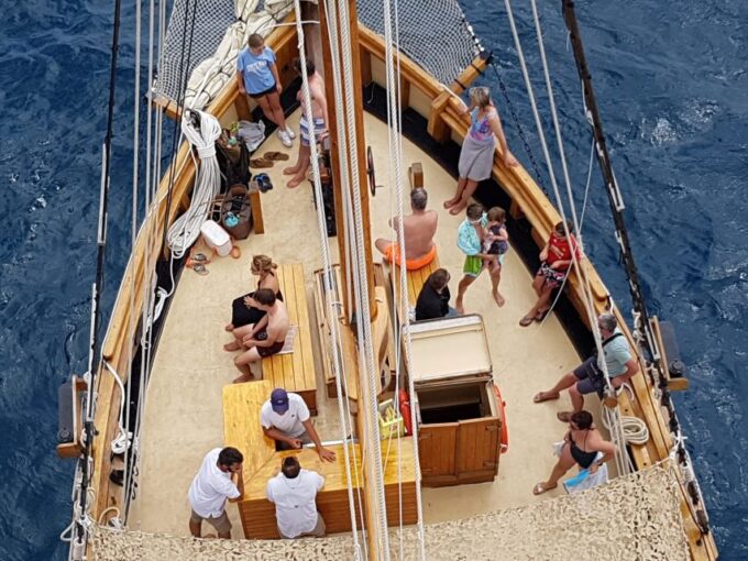 From Palamos: Scenic Boat Trip to Calella De Palafrugell - Booking and Cancellation Policy