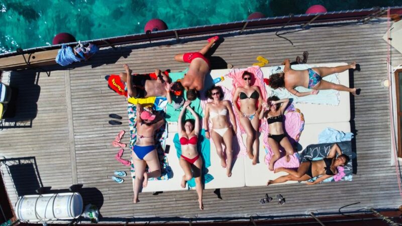 From Palau/La Maddal: Boat Tour of La Maddalena Archipelago - Participant Information and Restrictions