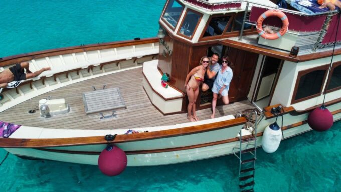 From Palau/La Maddal: Boat Tour of La Maddalena Archipelago - Island Stops and Activities