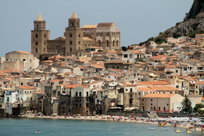 From Palermo: Monreale and Cefalù Half-Day Trip - Discovering Cefalus Historic Landmarks