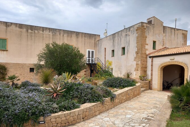 From Palermo Sicilian Retreat Erice & Marsala Tour With Lunch - Typical Sicilian Lunch Experience