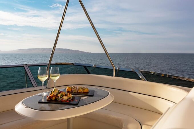 From Paracas: Ballestas Islands by Private Boat Venturia - Prohibited Items