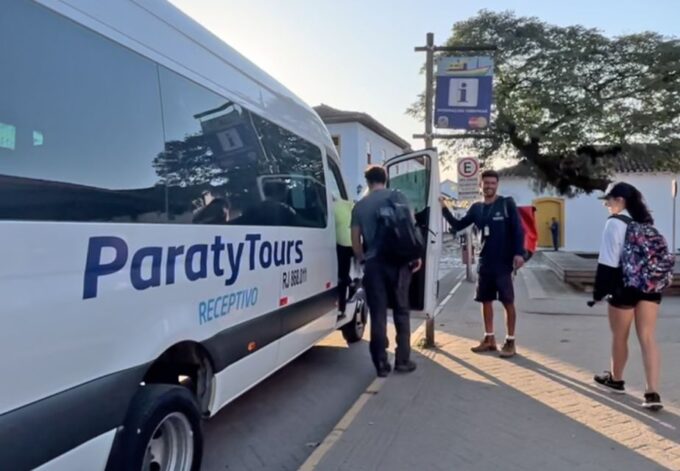 From Paraty: One-Way Shared Transfer to Angra Dos Reis - Scenic Route