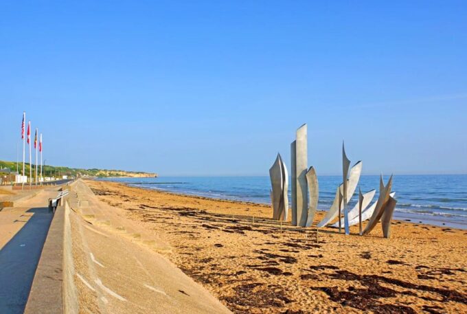 From Paris: 2-Day D-Day Tour With Private Guide - Day 2 Itinerary