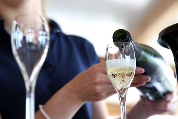 From Paris: Champagne Day Trip With 7 Tastings and Lunch - Exploring Hautvillers and Epernay
