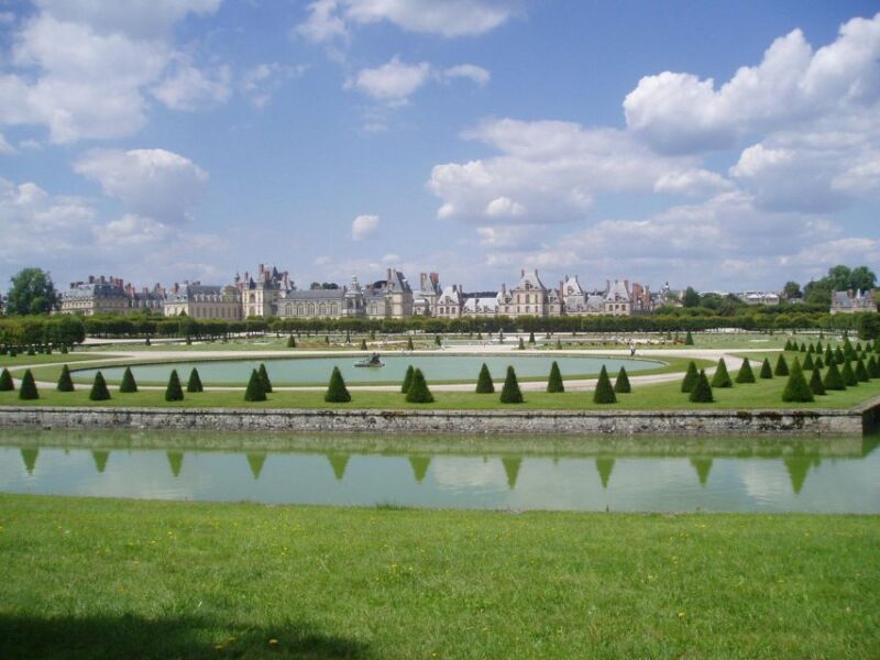 From Paris: Château De Fontainebleau & Vaux-Le-Vicomte - Key Points